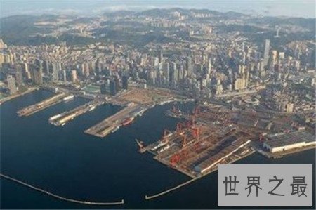 中国航母图片 中国双航母同框罕见场面