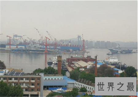 中国航母图片 中国双航母同框罕见场面