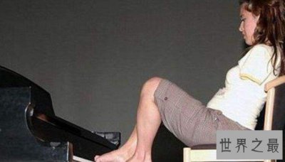 ​世界最坚强女超人，成世界上第一个获得飞行执照的无双臂女性