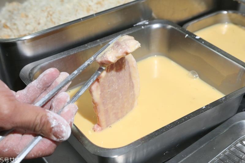 日式炸猪排的做法及吃法