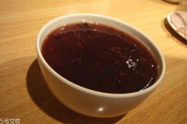 黑米的吃法及营养价值 黑米粥好吃又营养的做法
