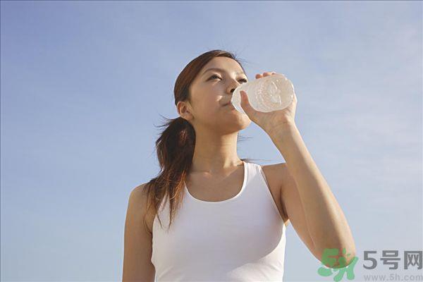 边跑步边喝豆浆可以吗？跑步的时候喝豆浆好吗？