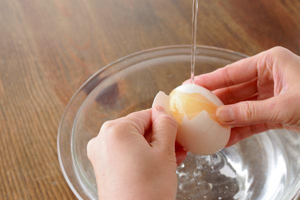 鸡蛋还能这样吃?动手制作酪梨镶嵌冷冻蛋