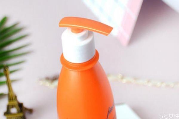 怎么保持刘海的卷 保持刘海卷的方法