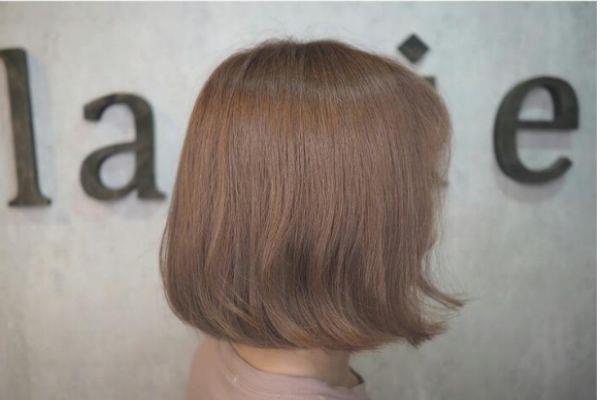 皮肤黑适合染什么头发 什么颜色头发适合黑皮肤人