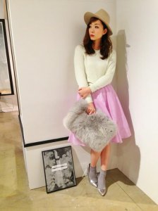 ​今年冬天试试甜蜜粉嫩搭配