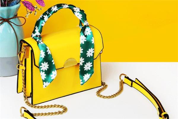 仟诗奴包包怎么样 仟诗奴包包好看吗