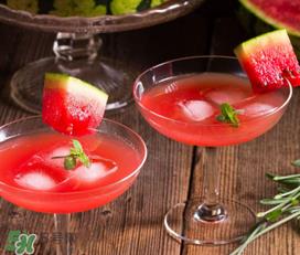 西瓜汁为什么会分层？西瓜汁分层还能喝吗？