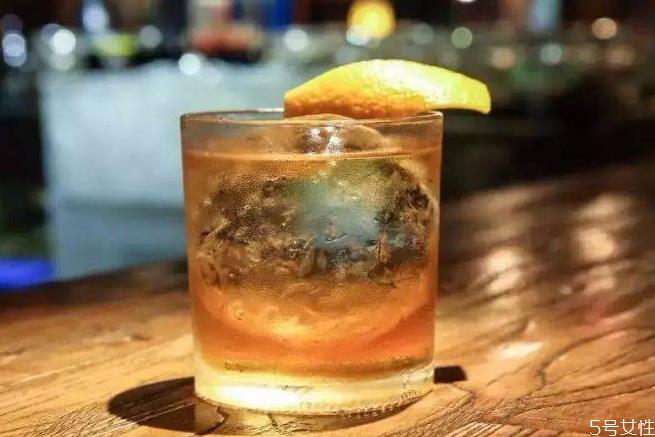 教父鸡尾酒配方 教父鸡尾酒怎么调
