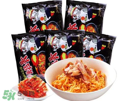 火鸡面热量高吗？三养火鸡面热量