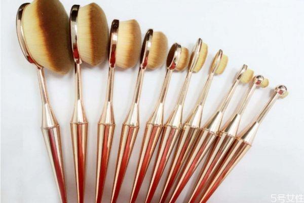 不经常清洗化妆刷的危害 为什么要清洗化妆刷