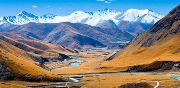 探秘黄河的源头在哪儿 （青藏高原巴颜喀拉山脉）  3