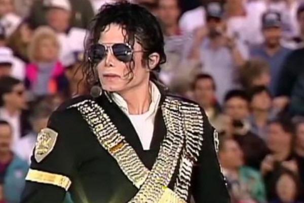 探秘迈克尔杰克逊演唱会死了多少人，有560人晕倒，23人因此离世  2