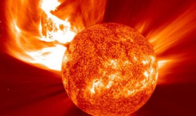 探秘太阳是固态还是气态? 2