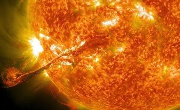 探秘太阳是固态还是气态? 3