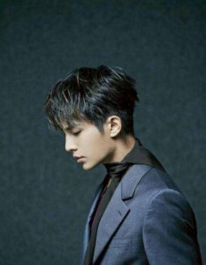 ​你真的了解他吗？看完才发现，炎亚纶才是宝藏男孩！