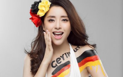 ​美丽性感的足球宝贝——黄小蕾