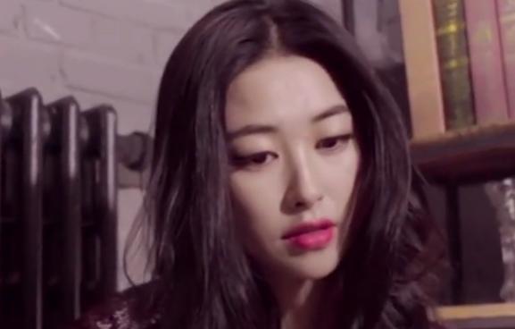 世界公认的“中国第一美女”，背景比韩雪深厚，却始终没走红