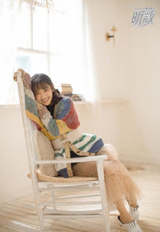 郑湫泓清新俏丽写真