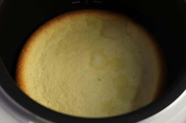 用电饭煲做蛋糕不蓬松（电饭锅蛋糕不蓬松）