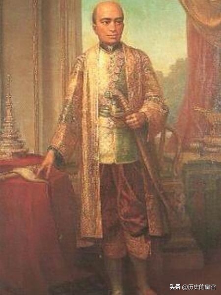 至今统治泰国的朝代——曼谷王朝九代先王登基画像,全是明君英主