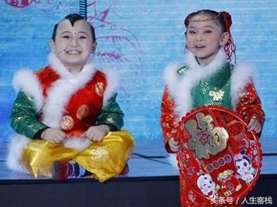 童星确实也不容易，他因工作繁忙8岁去世