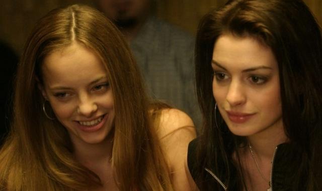 安妮海瑟薇好看的电影推荐(海瑟薇也拍过被限制的电影)(5)