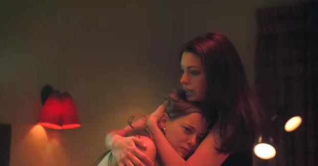 安妮海瑟薇好看的电影推荐(海瑟薇也拍过被限制的电影)(8)