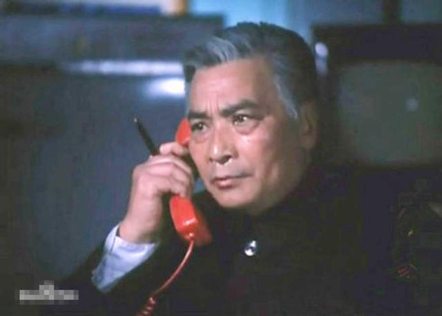 电影庐山恋的演员(电影庐山恋演员表)