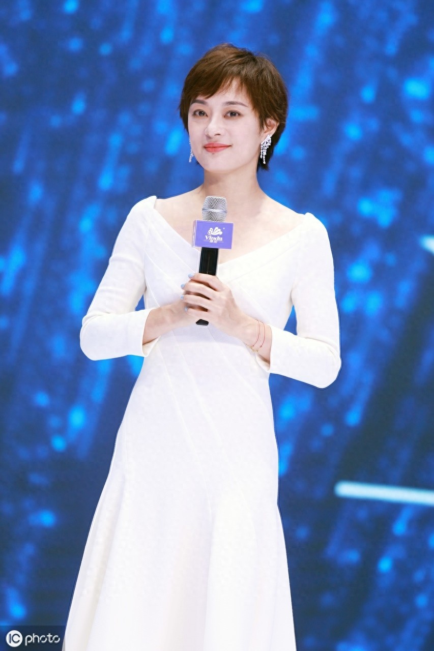 孙俪,近几年的美照,笑起来很天真