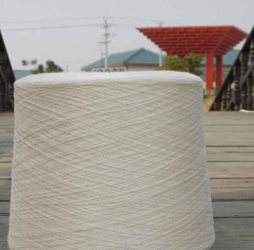 以下物体属于绝缘体的是