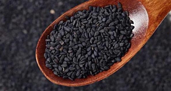 生活黑芝麻怎么吃效果最佳（黑芝麻的功效与作用）  2