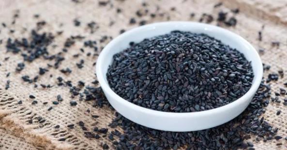 生活黑芝麻怎么吃效果最佳（黑芝麻的功效与作用）  1