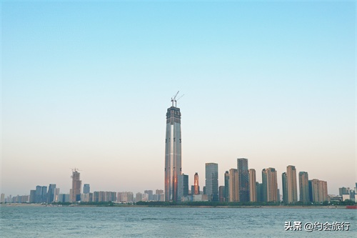 畅游|带着公仔游江滩,看长江大桥,赏黄鹤楼美景,随便逛,免费