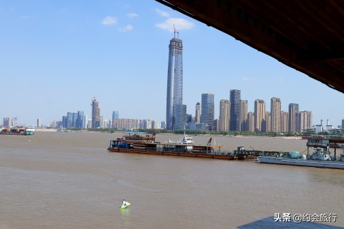 畅游|带着公仔游江滩,看长江大桥,赏黄鹤楼美景,随便逛,免费