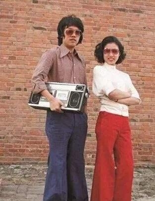 阿里巴巴是个快乐的青年是什么歌曲(阿里巴巴是个快乐的青年电影插曲) 阿里巴巴 青年 第2张 阿里巴巴是个快乐的青年是什么歌曲(阿里巴巴是个快乐的青年电影插曲) 阿里巴巴 青年 第2张