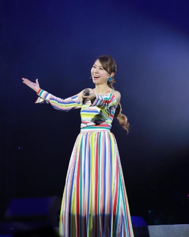 卓依婷是怎么死的（巅峰时隐退卓依婷二十年去哪了）