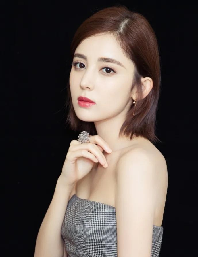 中国十大漂亮的女明星（娱乐圈女明星颜值前十名排行）