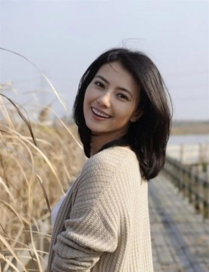 中国十大漂亮的女明星（娱乐圈女明星颜值前十名排行）