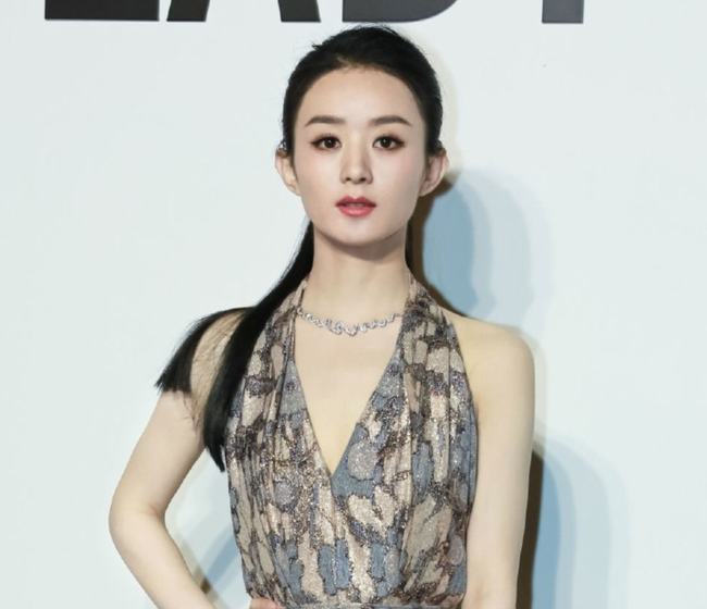 袁冰妍生图被嘲是低配版赵丽颖(袁冰妍又被指撞脸赵丽颖)