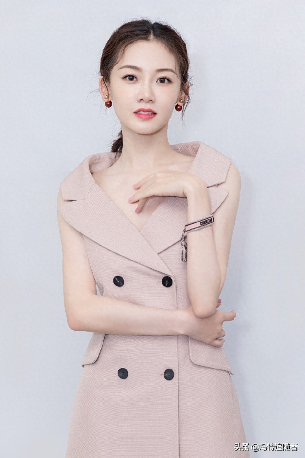 《芳华》女主角:苗苗,人美,怎么着都好看