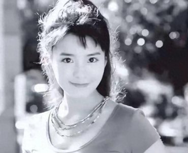 ​两次患癌、重返央视舞台的朱迅，早就已走上了另一条大道