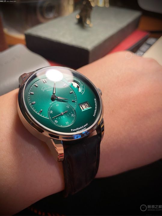 格拉苏蒂手表什么档次（格拉苏蒂原创年度热门表款盘点）