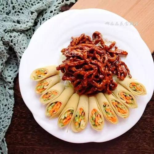 甜面酱是什么（甜中带咸的百搭酱料 附34美食款做法）