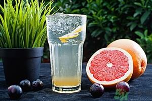 柚子可以泡水喝吗？柚子泡水喝有什么好处？