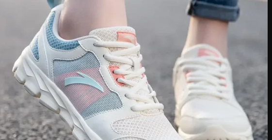 中国运动鞋品牌大全,国产鞋子品牌有哪些牌子图9