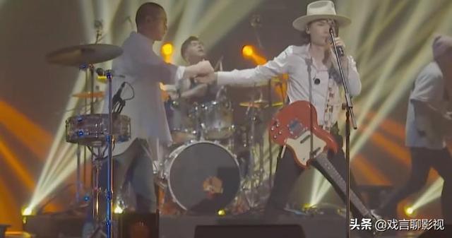 haya乐团成员简介(浅谈四支备受争议的乐队)(11)