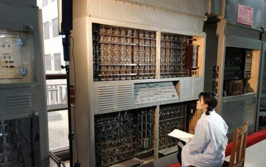 中国第一台计算机叫什么,我国第一台电子计算机诞生于哪一年?图1