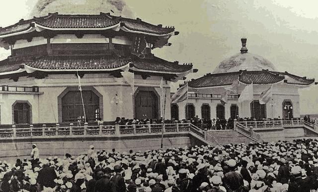 成吉思汗墓，成吉思汗的墓葬在哪里？图11