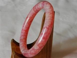 人工玉镯和天然玉镯的鉴别  玉镯的鉴别用头发-第1张图片-